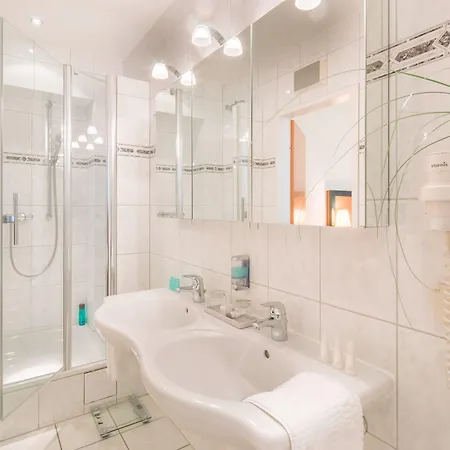 Essener Hof; Sure Collection By Western Hotel 4*