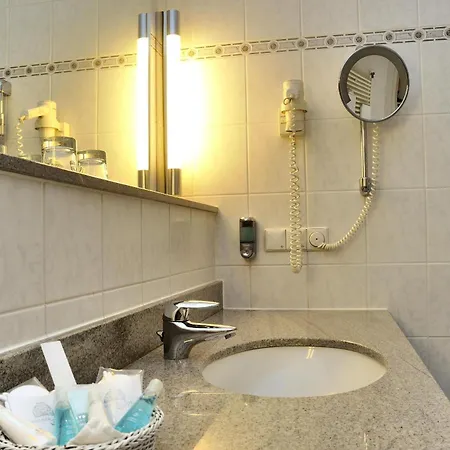 Essener Hof; Sure Collection By Western Hotel 4*